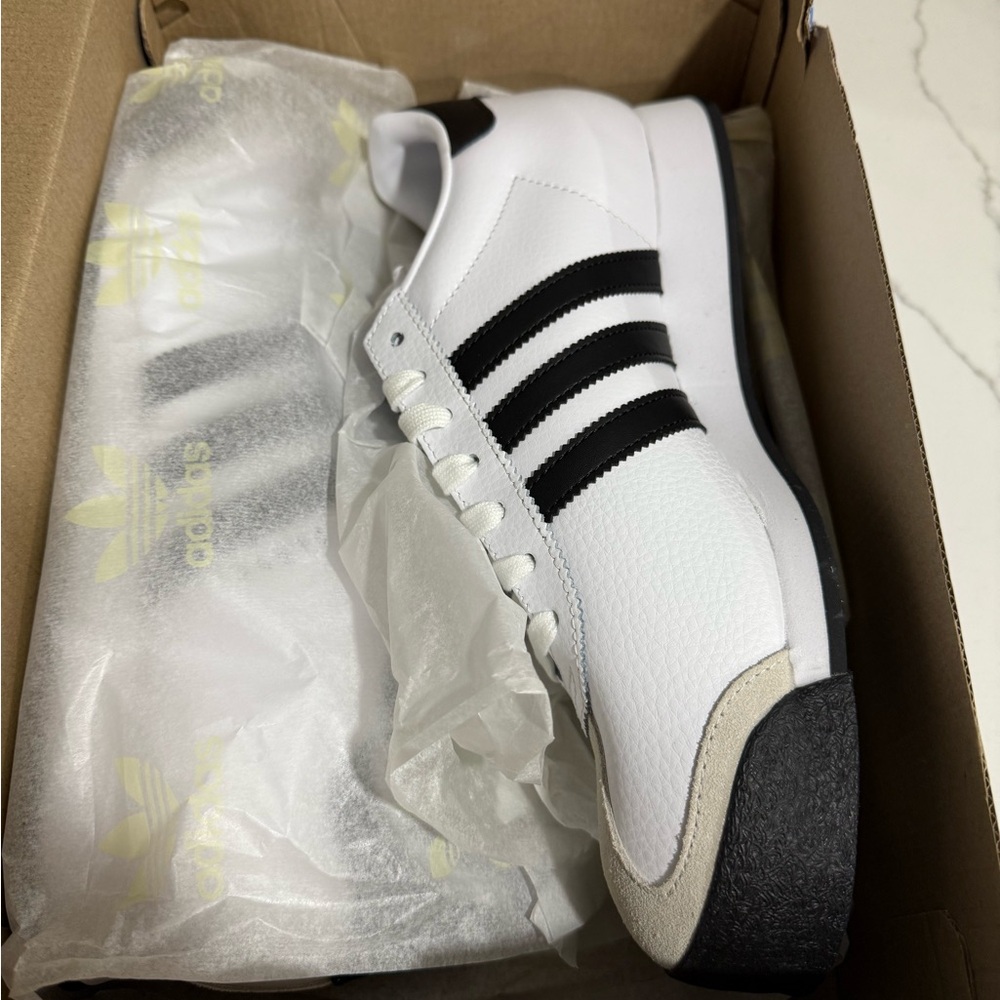 Adidas Samoa Sneakers Box - Blue and White